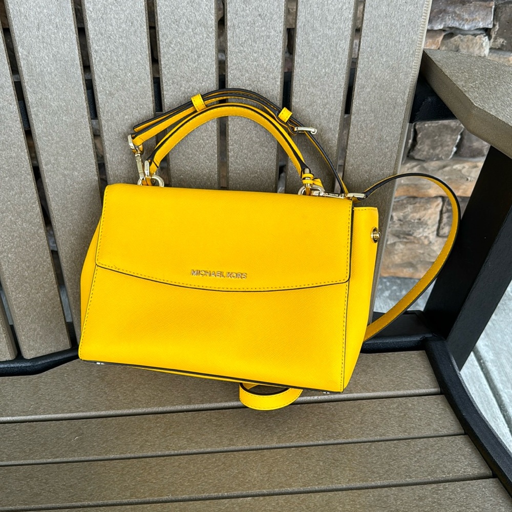 Michael Kors crossbody